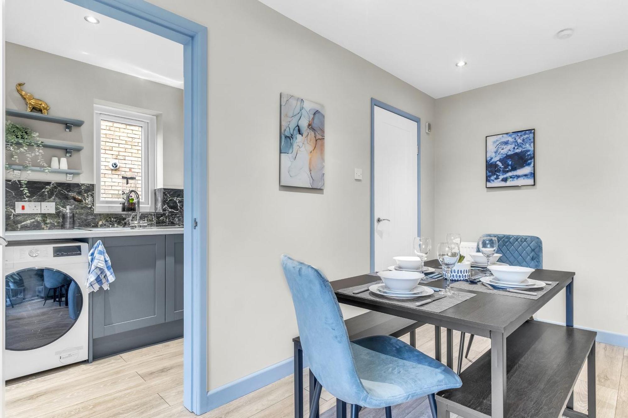 Mk 2-Bedroom Contractor'S Gem, 5 Beds, Sleeps 6, Free Parking Мілтон-Кінз Екстер'єр фото